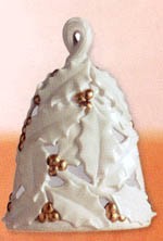2000 Holly Berry Bell Hallmark Keepsake Ornament 1495QX8291