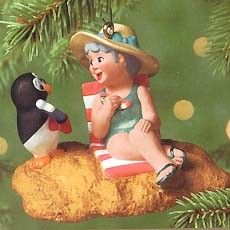 2000 Mrs. Claus's Holiday Hallmark Keepsake Ornament 1495QX8011