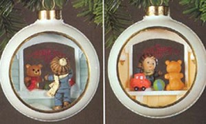 1981 Christmas Dreams Panorama Ball (SDB) Hallmark Keepsake Ornament QX4375-2