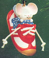 1983 Sneaker Mouse (NB) Hallmark Keepsake Ornament 450QX400-9