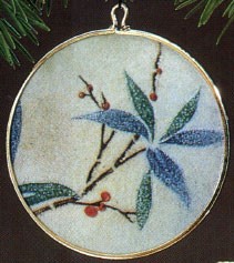 1986 Christmas Beauty Hallmark Keepsake Ornament 600QX3223