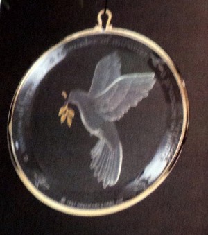 1987 Promise of Peace Acrylic Hallmark Keepsake Ornament 650QX3749