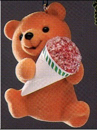 1988 Very Strawbeary Bear Hallmark Keepsake Ornament 475QX4091