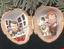 1989 Nutshell Workshop (NB) Hallmark Keepsake Ornament QX4872-2