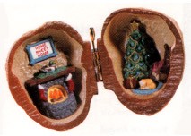 1989 Nutshell Holiday Hallmark Keepsake Ornament 575QX4655-2