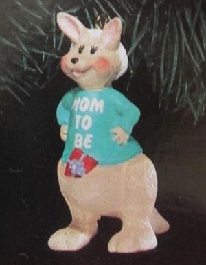 1991 Mom To Be Hallmark Keepsake Ornament QX4877