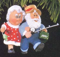 1997 The Clauses On Vacation-1st-Fishing  Hallmark Keepsake Ornament 1495QX611-2