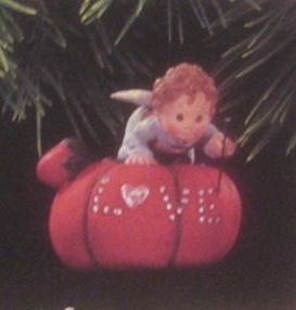 1997 Love To Sew-Pin Cushion  Hallmark Keepsake Ornament 795QX643-5