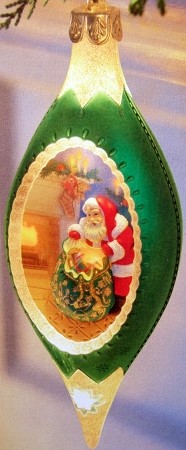 2005 Illuminations Santa's Christmas Magic Hallmark Keepsake Ornament QLM7952