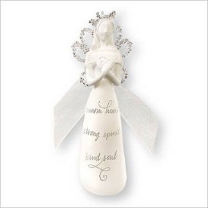 2007 Angel with Heart Hallmark Keepsake Ornament QXG6279