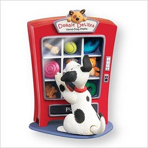 2007 Dog Vending Machine Hallmark Keepsake Ornament QXG6319