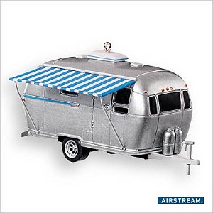 2007 Airstream Dreams Hallmark Keepsake Ornament QXI2157