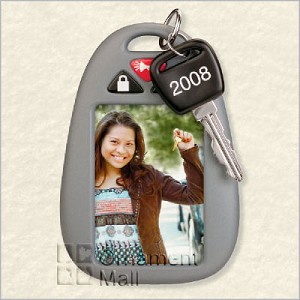 2008 Licensed Driver Photo Holder Hallmark Keepsake Ornament QXG6451