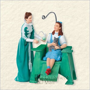 2008 Wizard of Oz Emerald City Style Hallmark Keepsake Ornament QXI4131