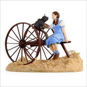 2009 Wizard of Oz Somewhere Over the Rainbow *Magic Hallmark Keepsake Ornament QXI1082-2