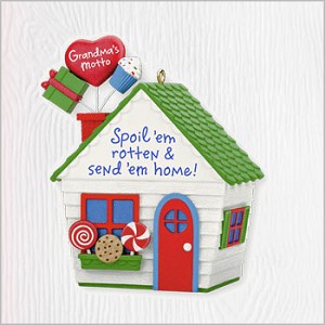 2010 Good Times at Grandma's Hallmark Keepsake Ornament QXG7463