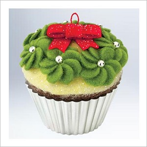 2011 Christmas Cupcakes 2nd Simply Irresistible Hallmark Keepsake Ornament QX8869