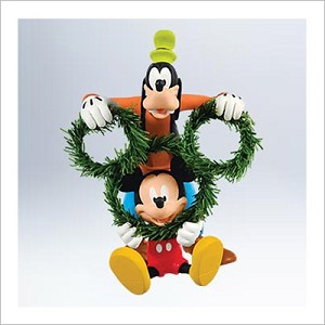2011 Mickey and Goofy Decking the Halls Hallmark Keepsake Ornament QXD1037