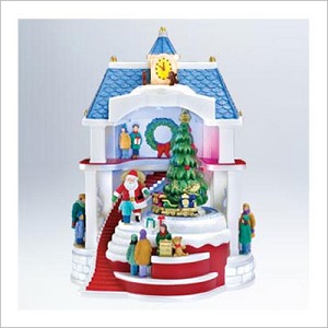 2011 Santa Comes to Town *Magic Hallmark Keepsake Ornament QXG4127