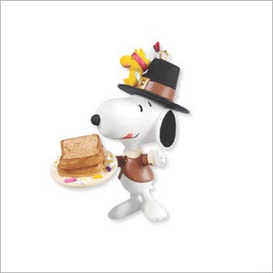 2012 Peanuts A Thanksgiving Feast Hallmark Keepsake Ornament qfo5204