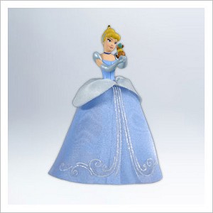 2012 Cinderella Ready for the Ball Hallmark Keepsake Ornament qxd1631