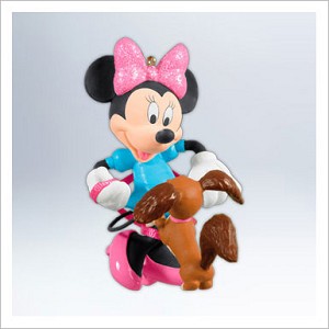 2012 Minnie Mouse Tangled Up in Fun Hallmark Keepsake Ornament qxd1641