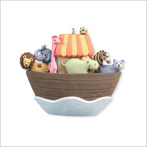 2012 Noah's Ark Hallmark Keepsake Ornament qxg4654