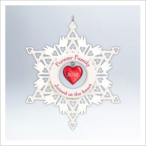 2012 Forever Family Dated Snowflake Hallmark Keepsake Ornament qxg4774