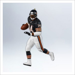 2012 Football Legends Complement Walter Payton Hallmark Keepsake Ornament QXI2194