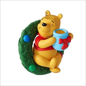 2013 Winnie the Pooh A Hunny of a Holiday Hallmark Keepsake Ornament QXD6072