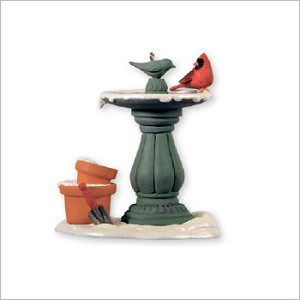 2013 Winter Garden Birdbath Hallmark Keepsake Ornament QXG1612