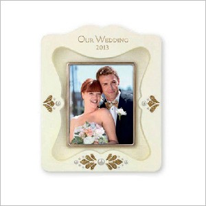 2013 Our Wedding Photo Holder Hallmark Keepsake Ornament QXG1875