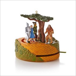 2013 Wizard of Oz Lions and Tigers and Bears *Magic  Hallmark Keepsake Ornament QXI2125-2