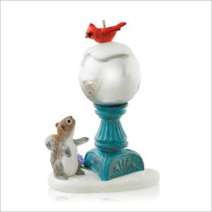 2014 December's Garden Cardinal Hallmark Keepsake Ornament QGO1446