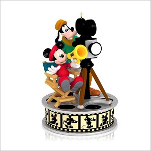 2014 Mickey and Goofy Lights Camera Action *Magic Hallmark Keepsake Ornament QXD6003