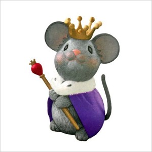 2014 Royal Treatment Associate's Gift Hallmark Keepsake Ornament QMP4090