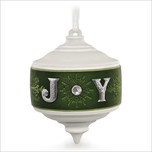 2015 Emerald Joy Hallmark Keepsake Ornament QGO1609