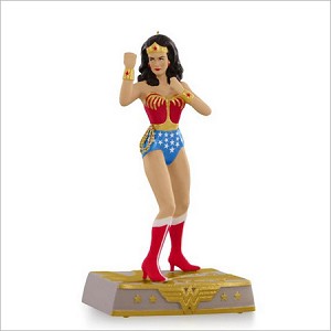2015 Wonder Woman Lynda Carter *Magic Hallmark Keepsake Ornament QXI2483