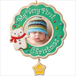2017 My Very First Christmas Photo Holder Hallmark Keepsake Ornament QGO1242