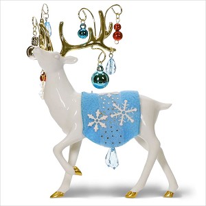 2018 Premium Regal Reindeer Hallmark Keepsake Ornament QK6376