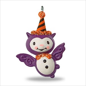 2018 Bitty Bat *Miniature *Halloween Hallmark Keepsake Ornament QFO5266