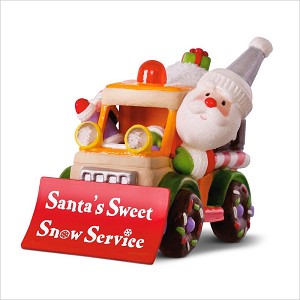 2018 Santa's Sweet Snow Plow *Magic Hallmark Keepsake Ornament QGO1916