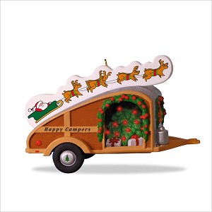 2018 Happy Campers Hallmark Keepsake Ornament QGO2163