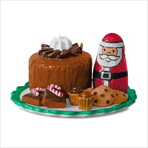2018 Season's Treatings 10th Hallmark Keepsake Ornament QX9396
