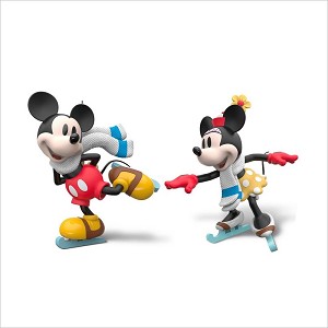 2018 Mickey and Minnie Mice on Ice set/2 Hallmark Keepsake Ornament QXD6226