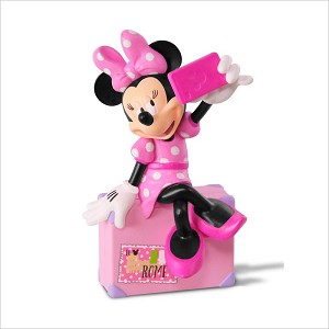 2018 Minnie Mouse Snappin a Selfie Hallmark Keepsake Ornament QXD6233