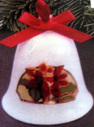 1983 Mom and Dad Bell (NB) Hallmark Keepsake Ornament QX4297-2