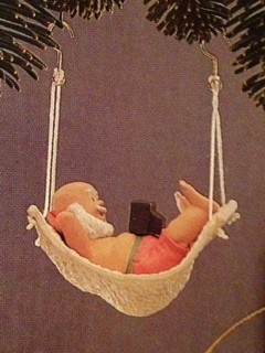 1989 TV Break Hallmark Keepsake Ornament QX4092