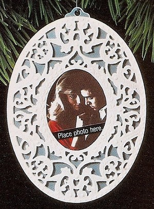 1992 Memories to Cherish Photo Holder  Hallmark Keepsake Ornament QX5161-2