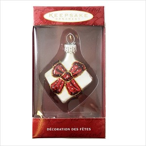 2000 Lil' Gift (Red) *Blown Glass Hallmark Keepsake Ornament QBG4341